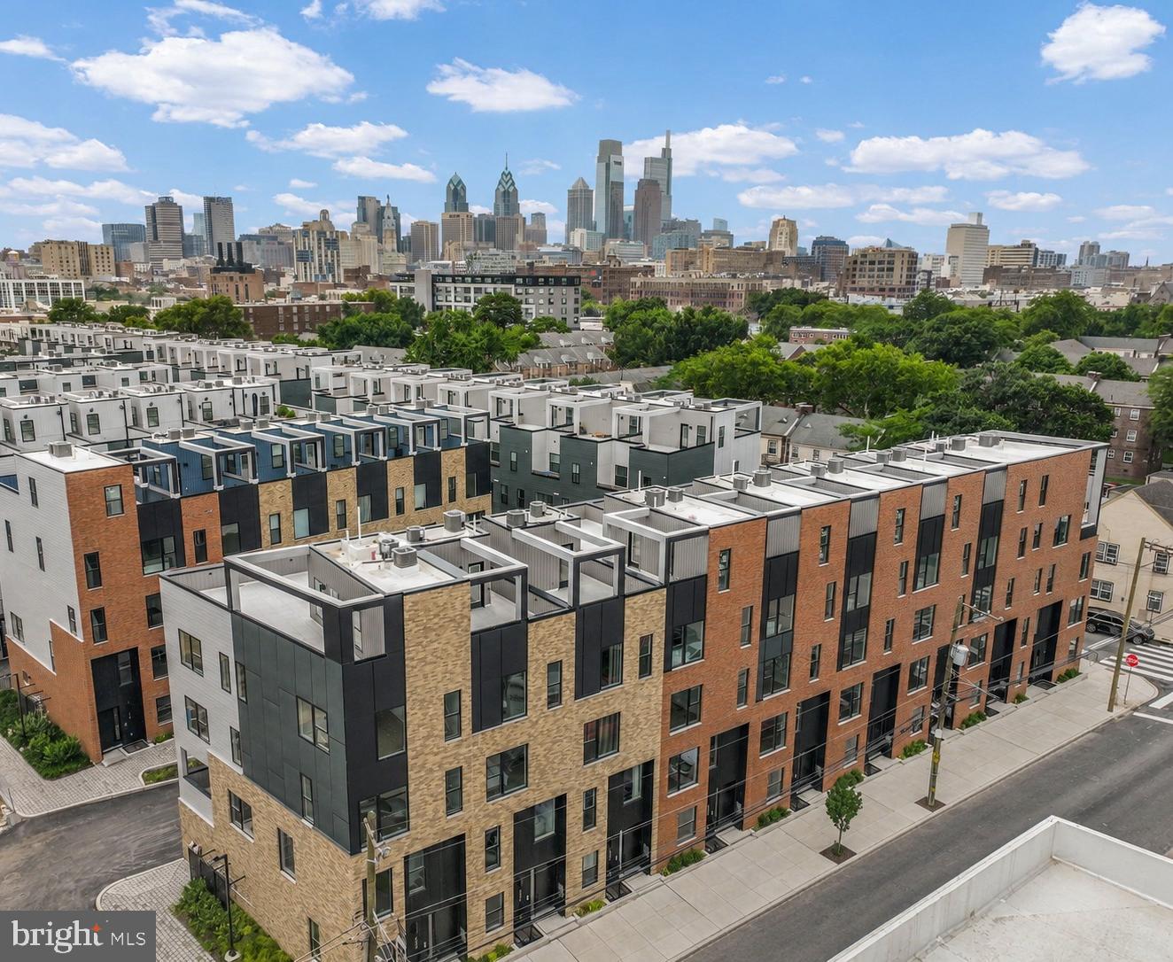 637 N 7th St #C4B — photo
