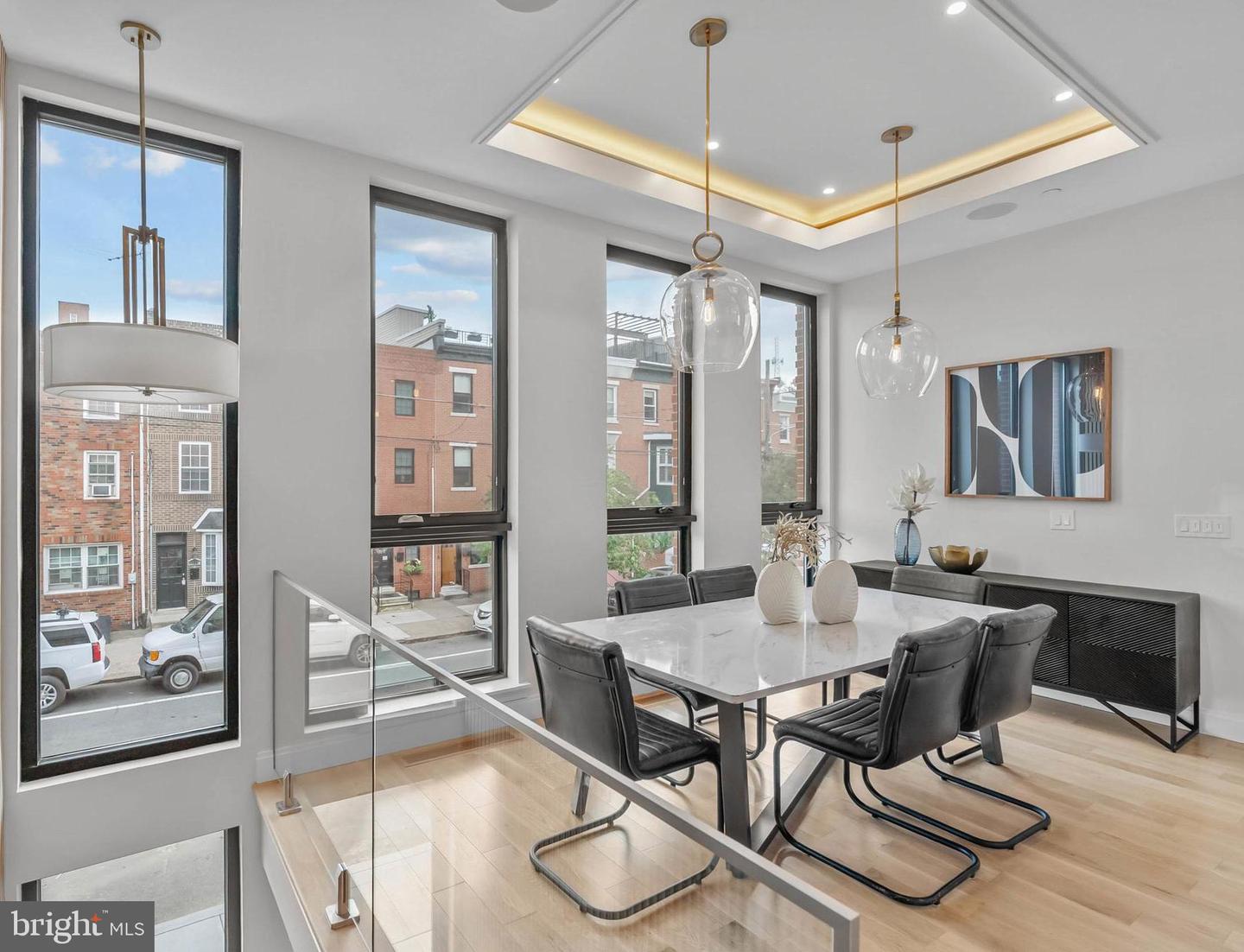 1100 Webster St #5 — photo