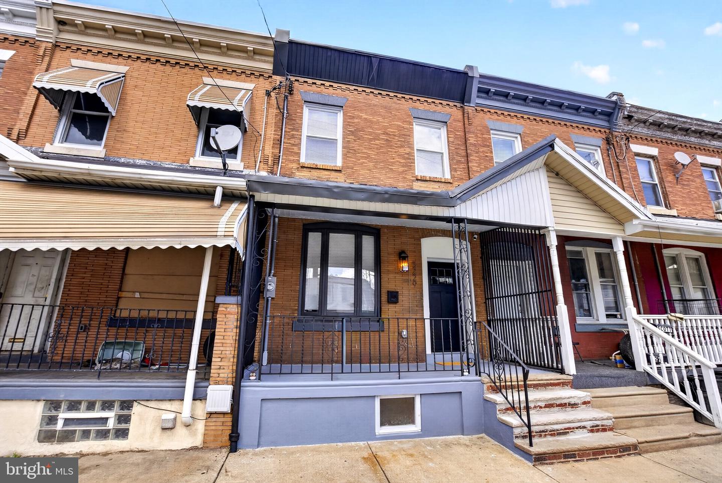 5229 W Jefferson St — photo