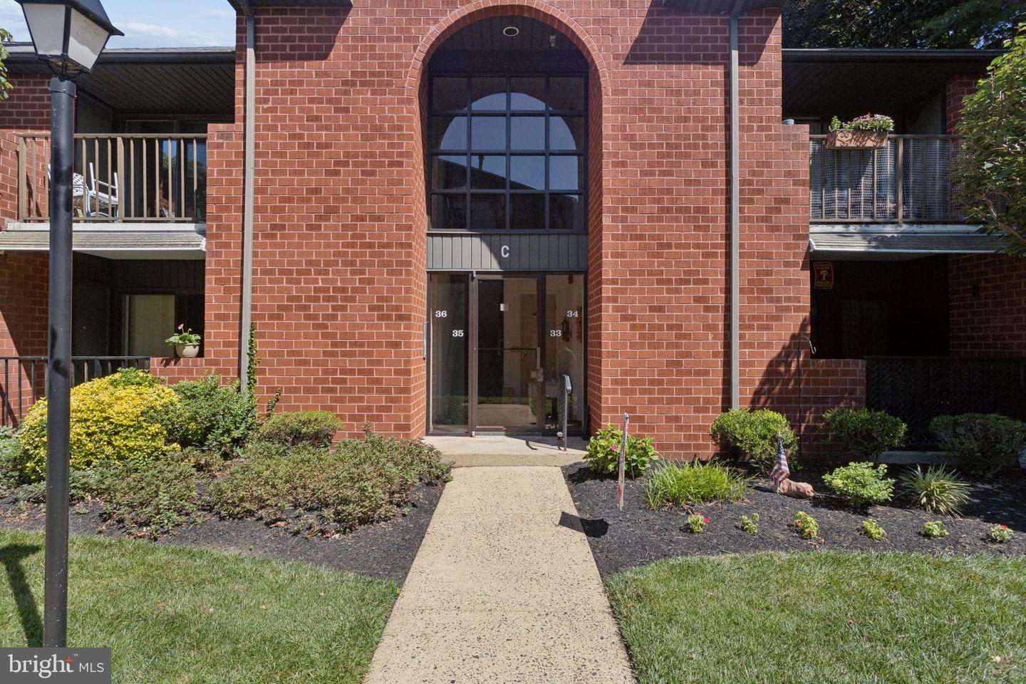 2015-00 Welsh Rd #C35 — photo