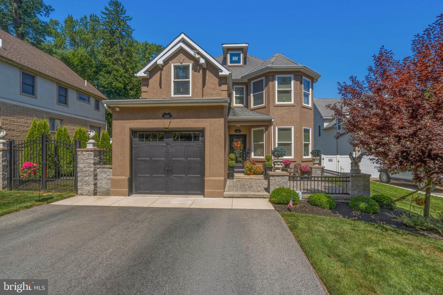 13494 Proctor Road, Philadelphia, PA 19116