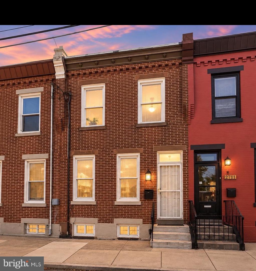 2110 E Ann St — photo