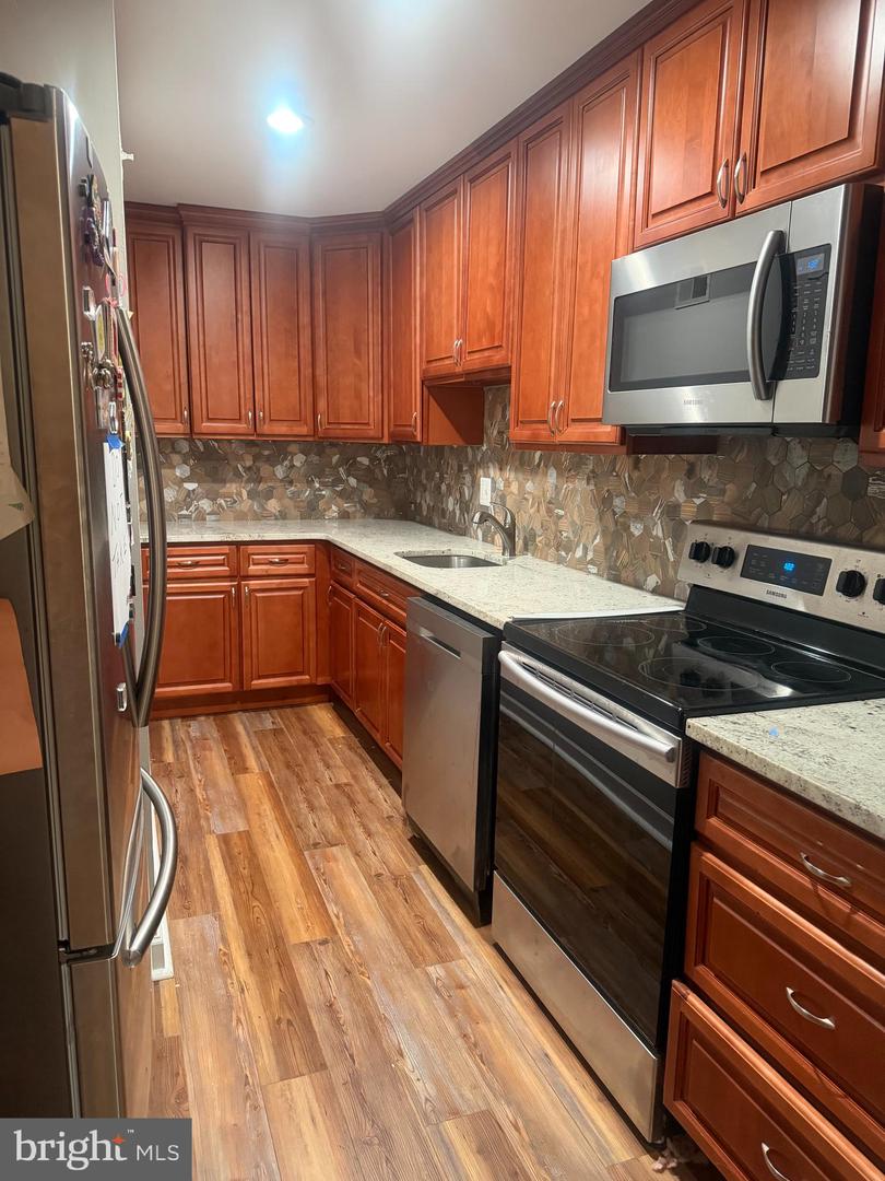 7600 E Roosevelt Blvd #304 — photo