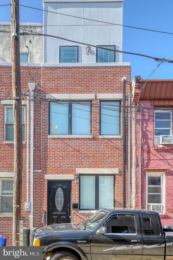 1211 Peters St — photo