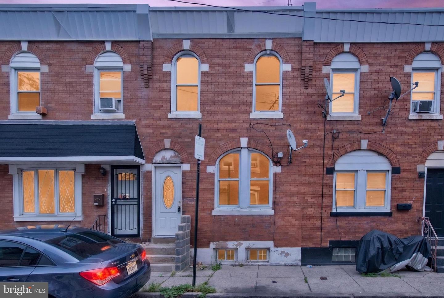 3251 Hurley St — photo