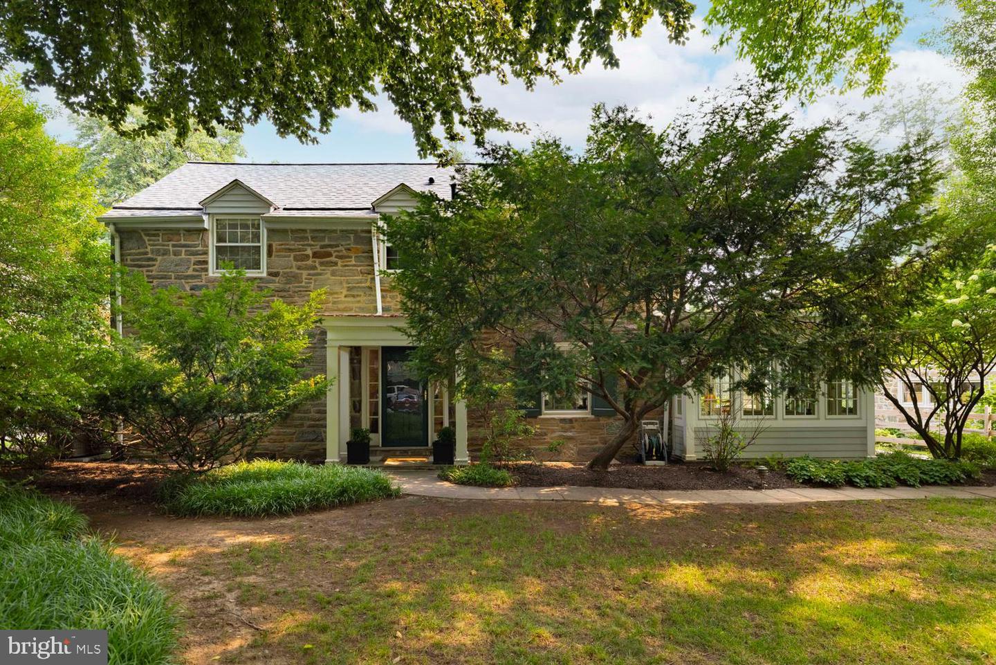 3938 Netherfield Road, Philadelphia, PA 19129