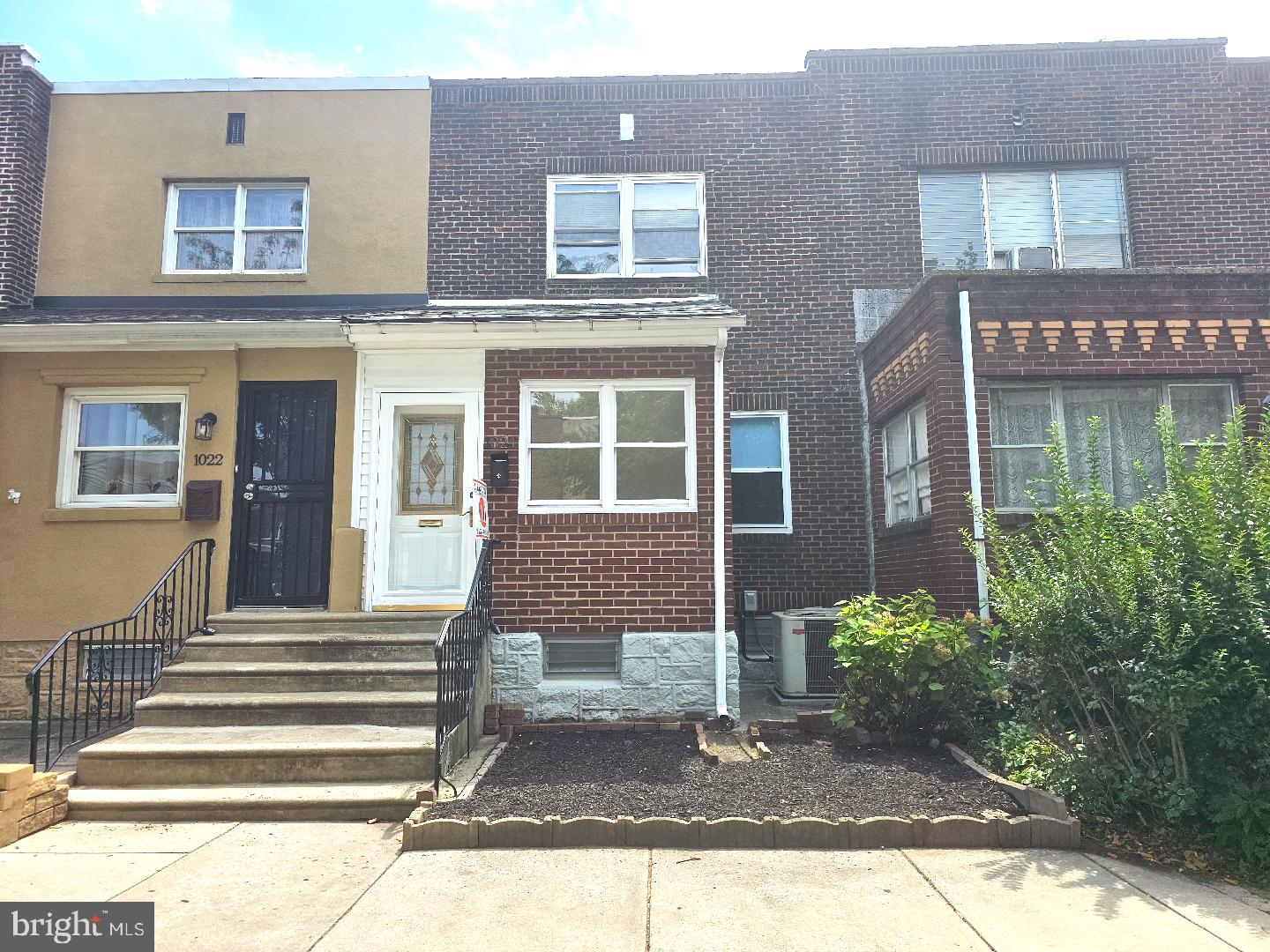 1024 Johnston St — photo