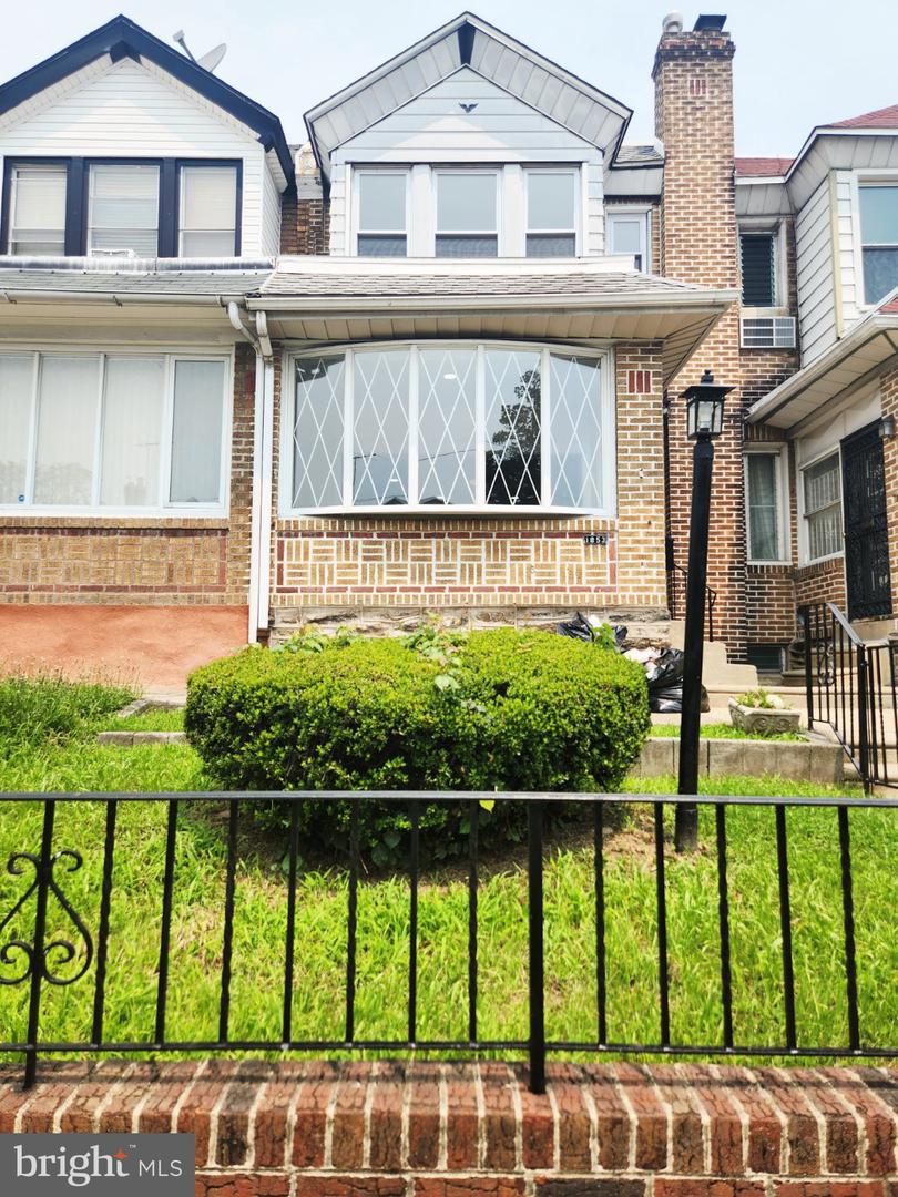 1853 Widener Pl — photo
