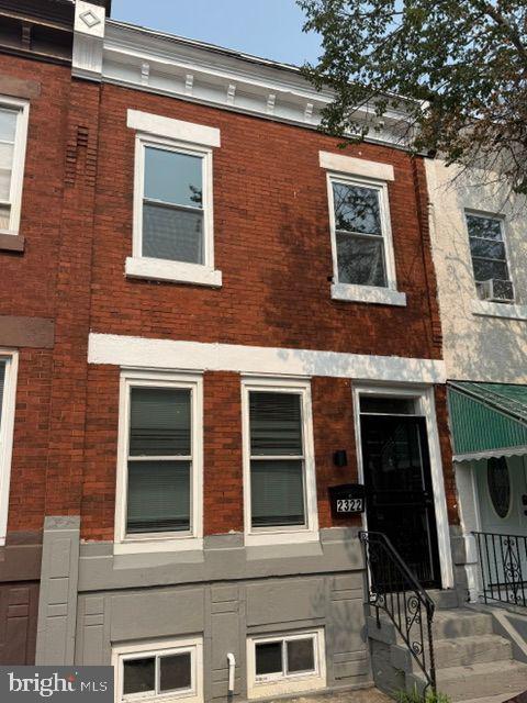 2322 N Lambert St — photo