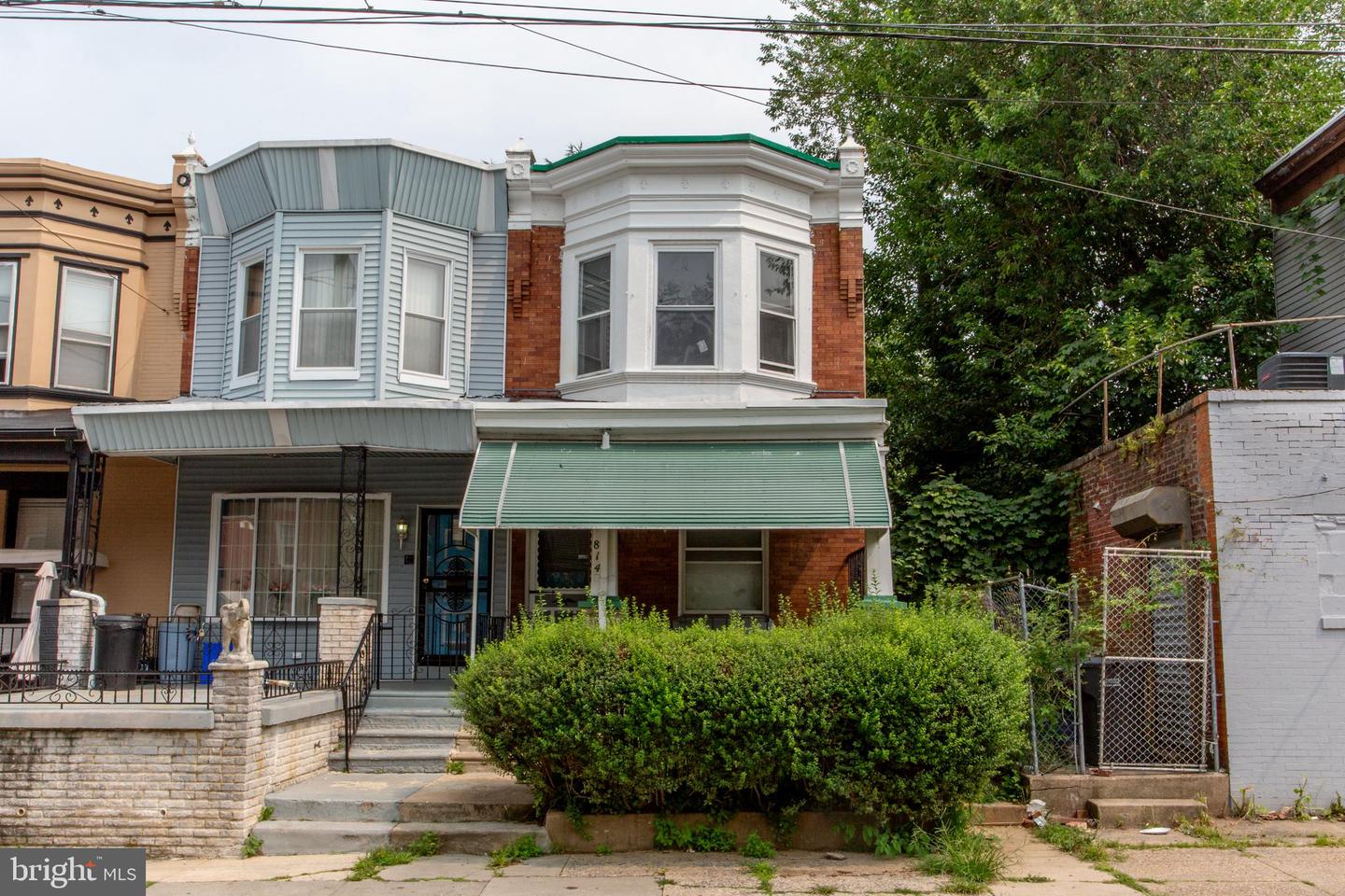 814 E Woodlawn St — photo