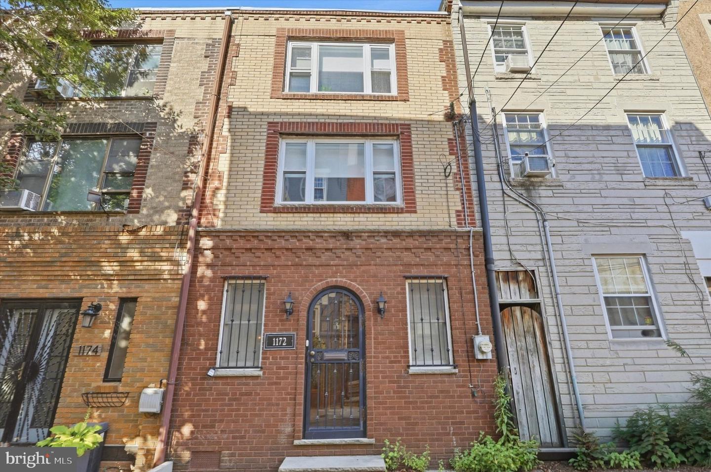 1172 S Darien St — photo