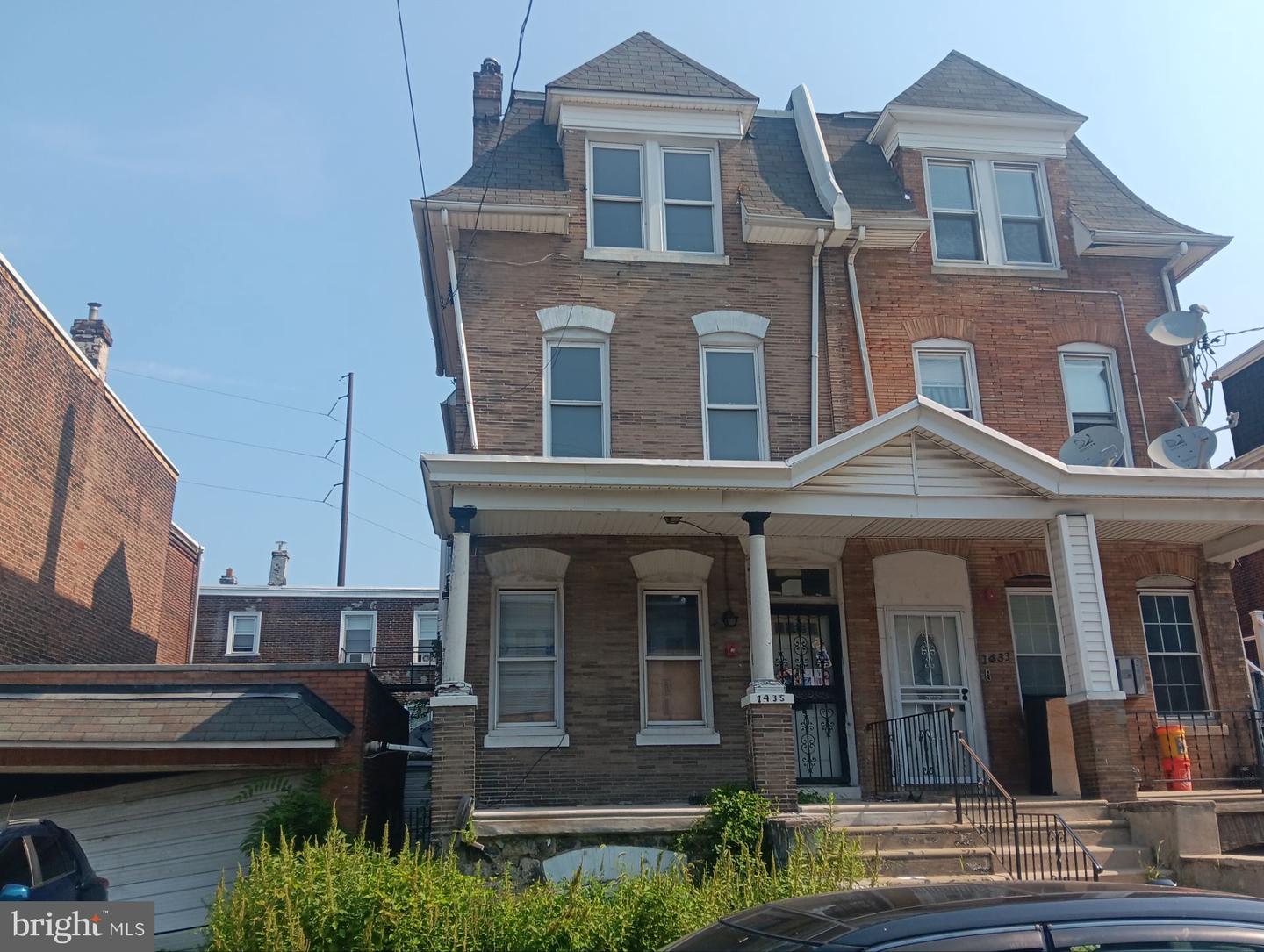 1435-37 W Rockland St — photo