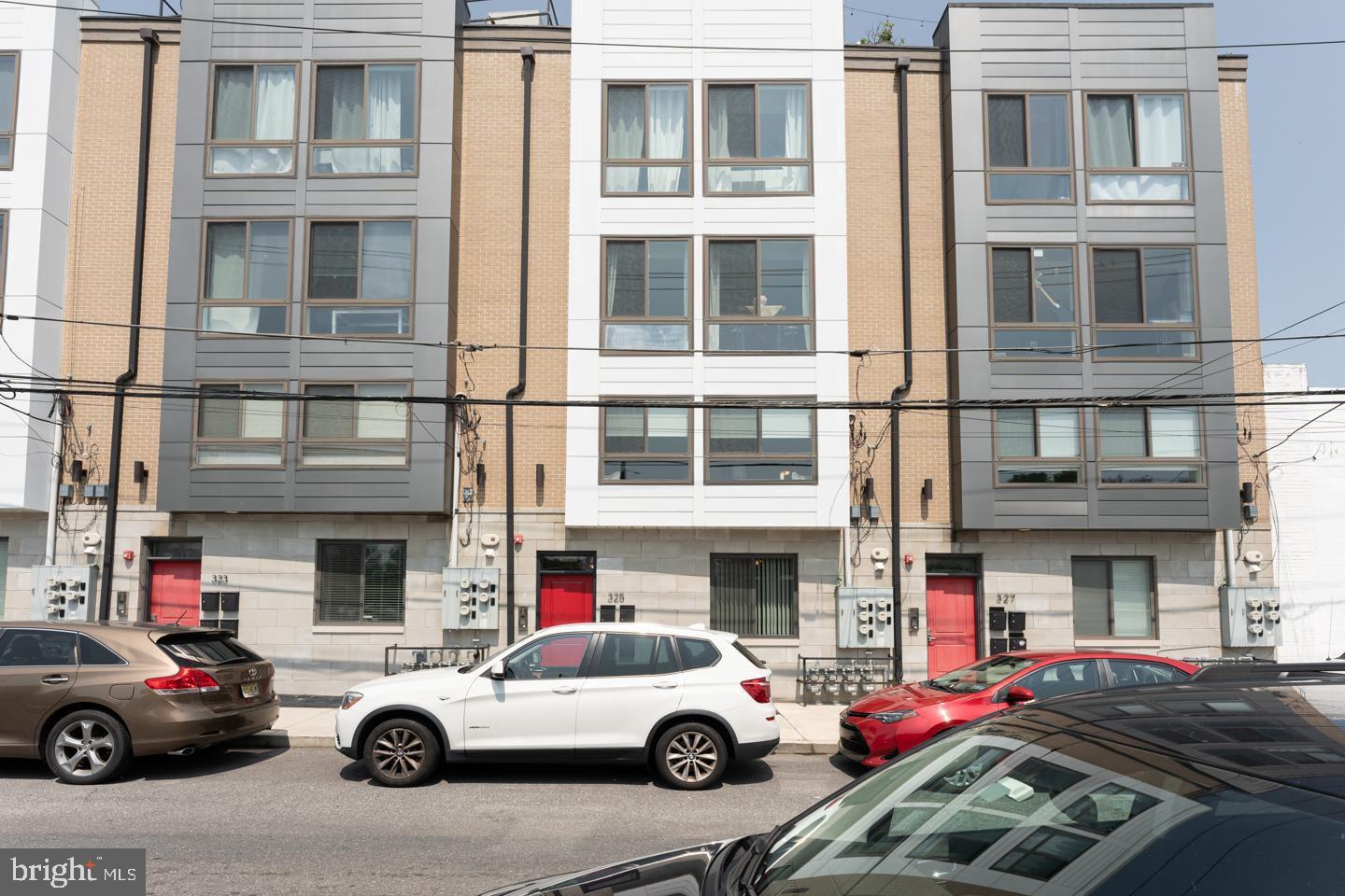 325 E Allen St #1 — photo