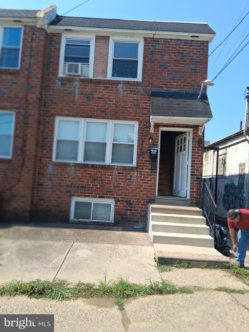 420 Tabor Rd — photo