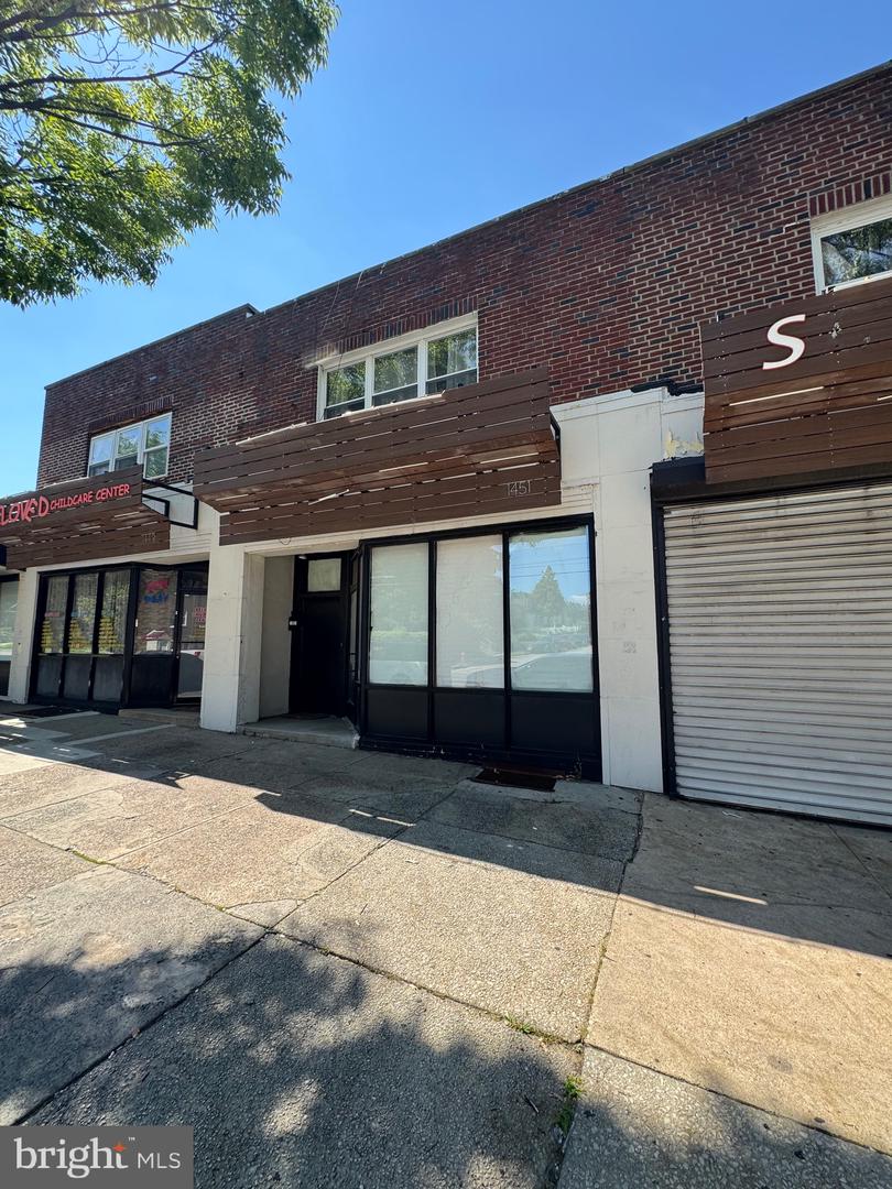 1451 E Vernon Rd — photo