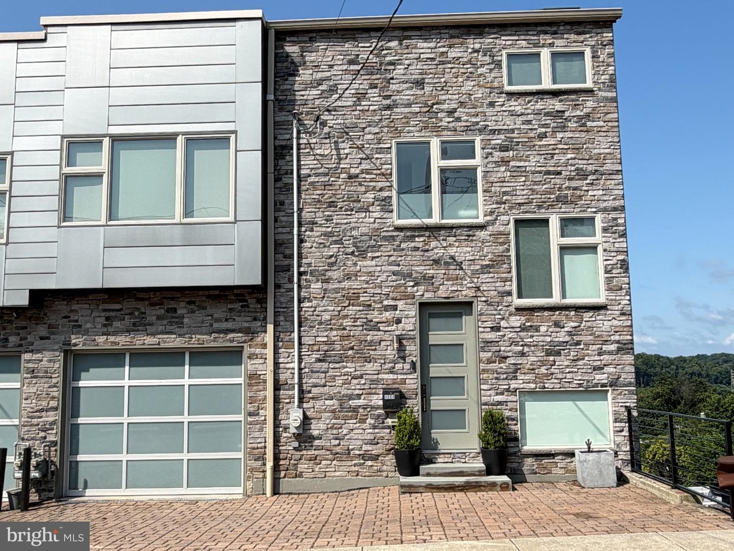4084 Manayunk Ave — photo