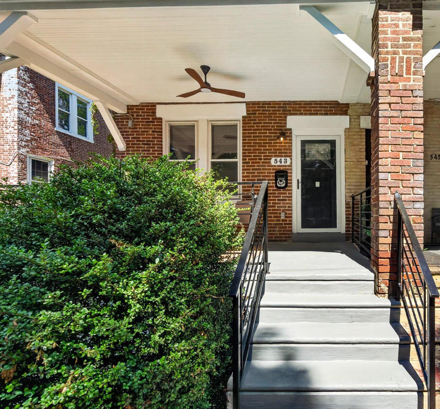 543 E Locust Ave — photo