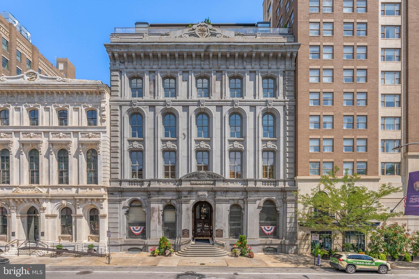 421 Chestnut St #401 — photo
