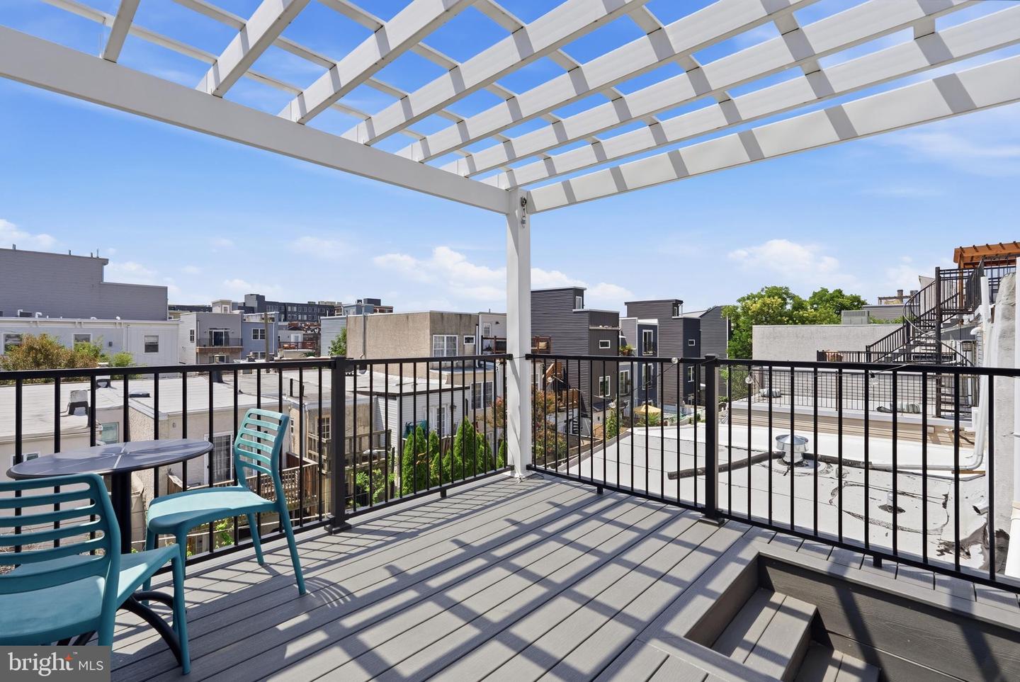 2102 Christian St #C — photo