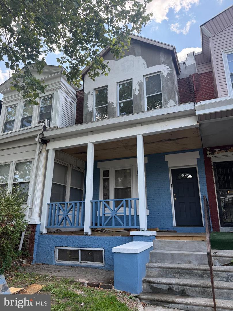 6010 W Jefferson St — photo