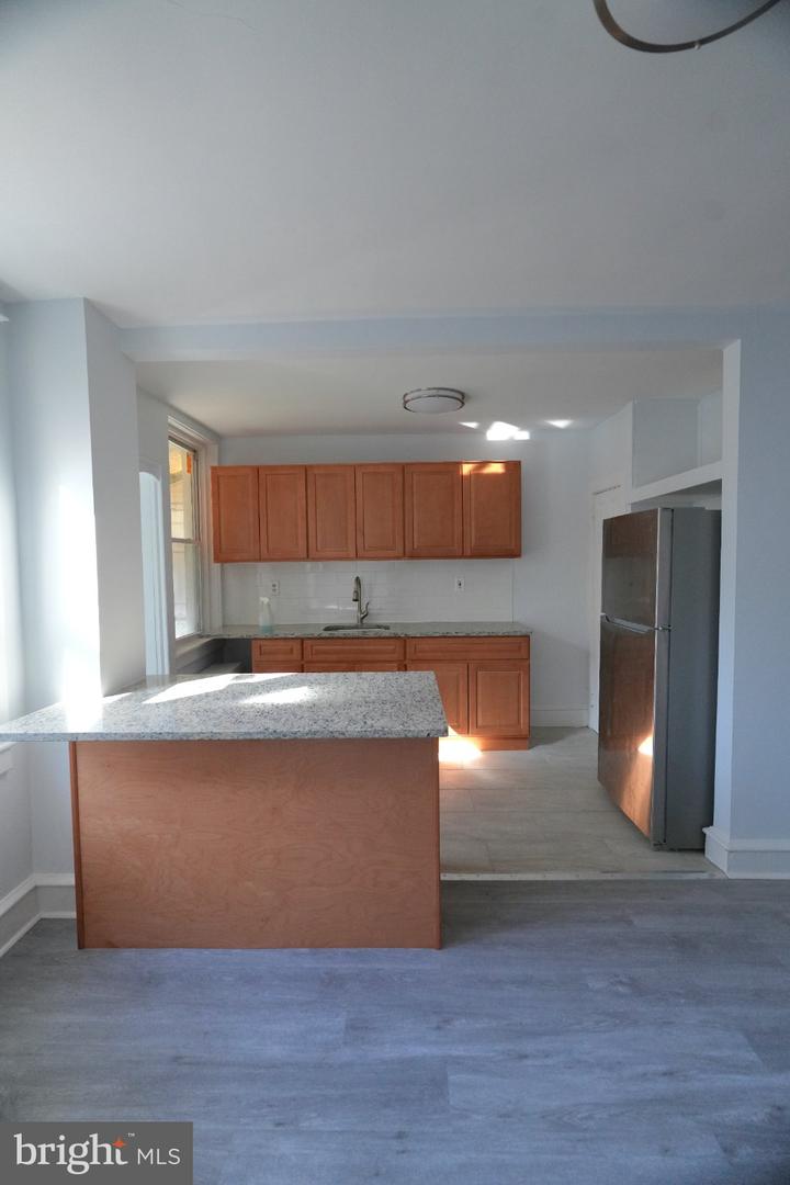 7126 Torresdale Ave — photo