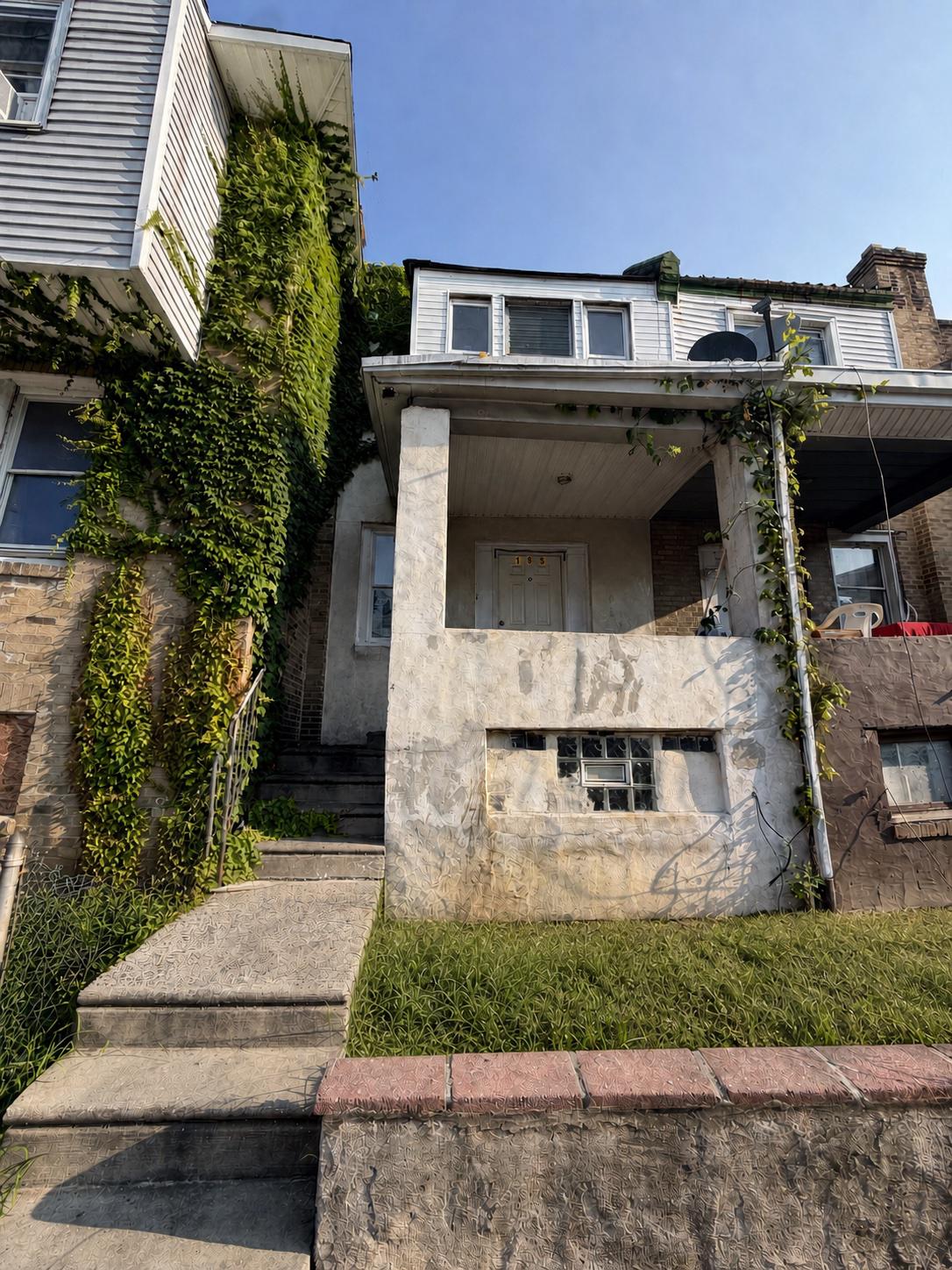 185 W Ruscomb St — photo