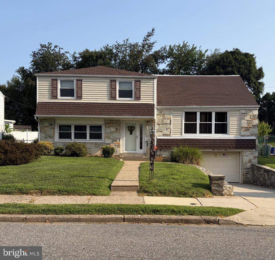 803 Rennard Cir — photo