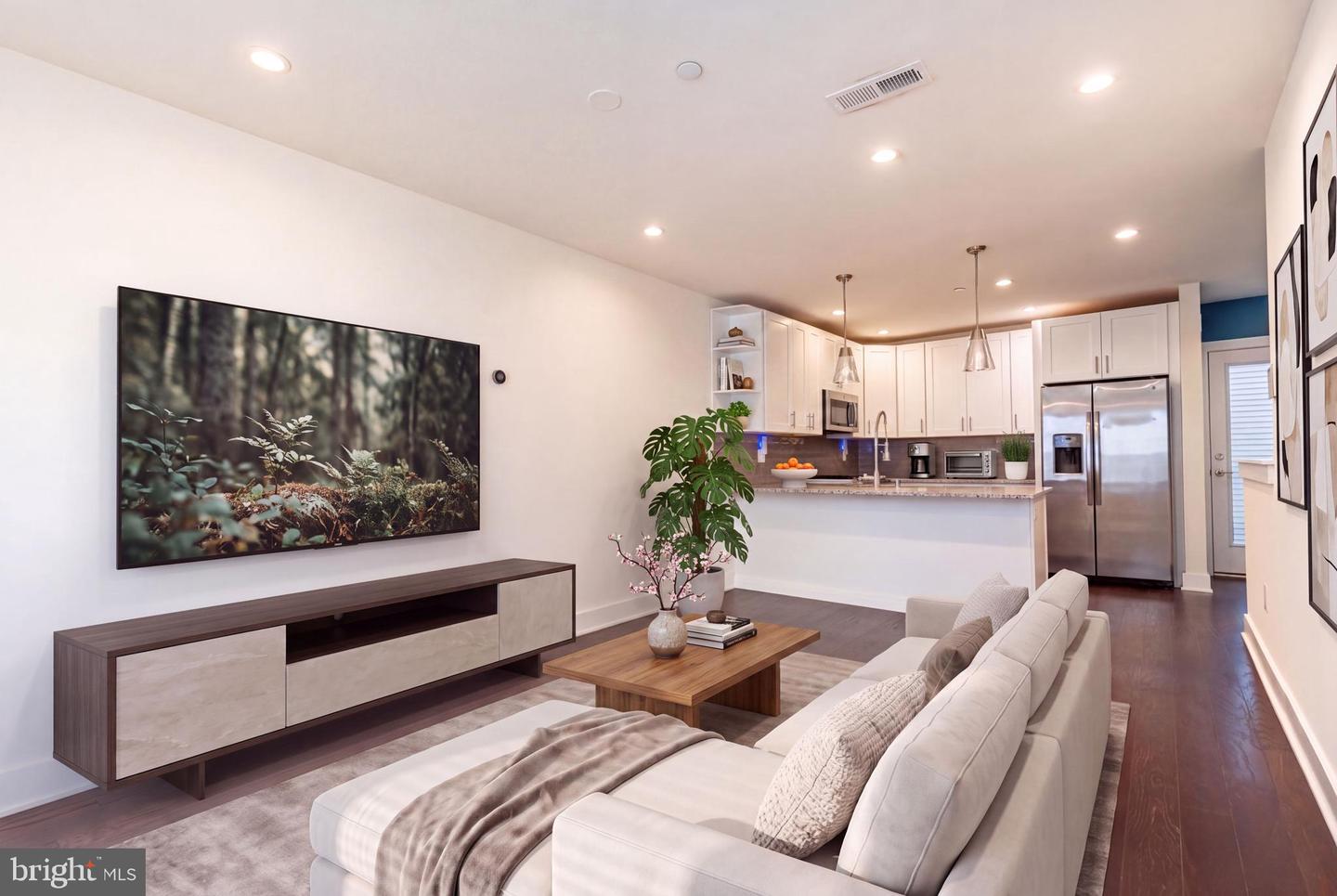 1139 Clay St #2 — photo