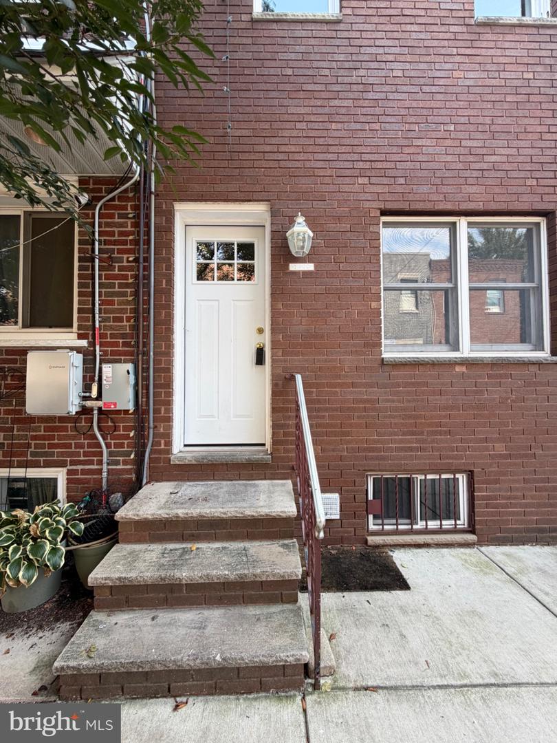 1322 McClellan St — photo