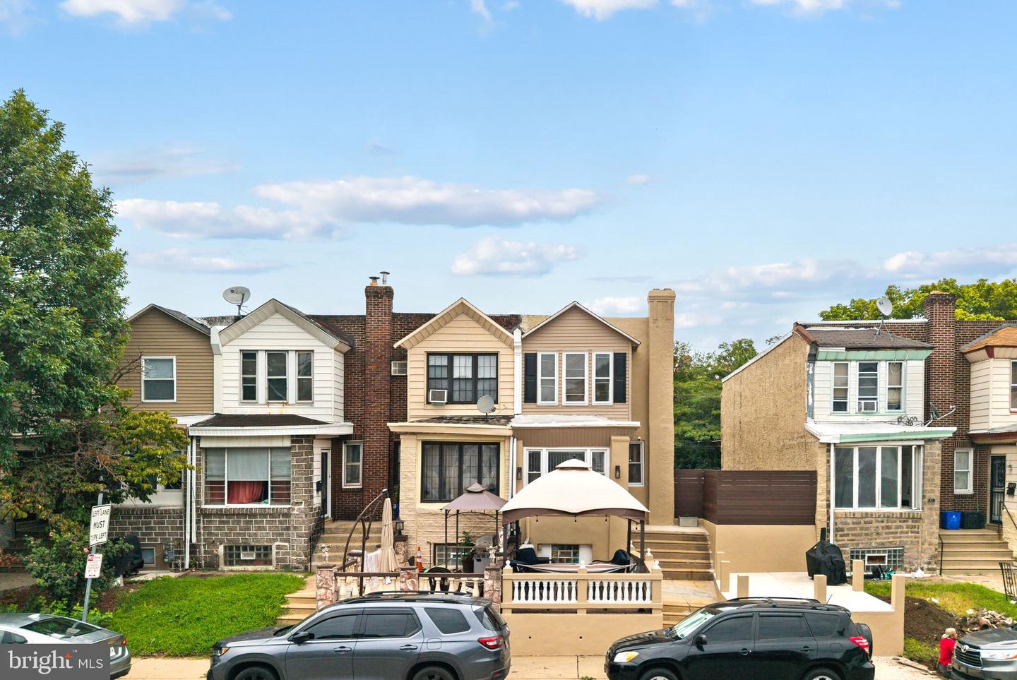 1609 E Hunting Park Ave — photo