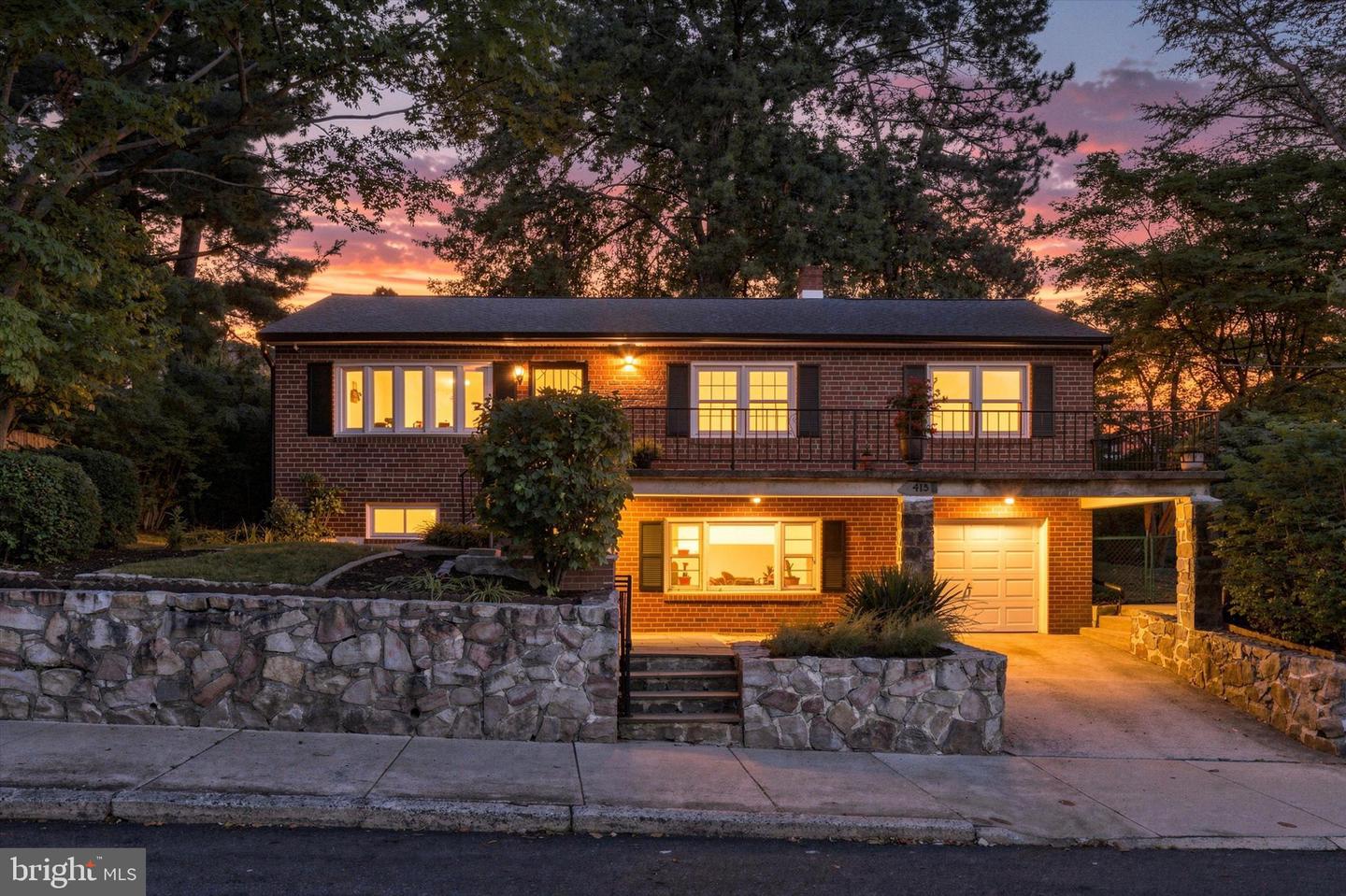 415 Parker Ave — photo