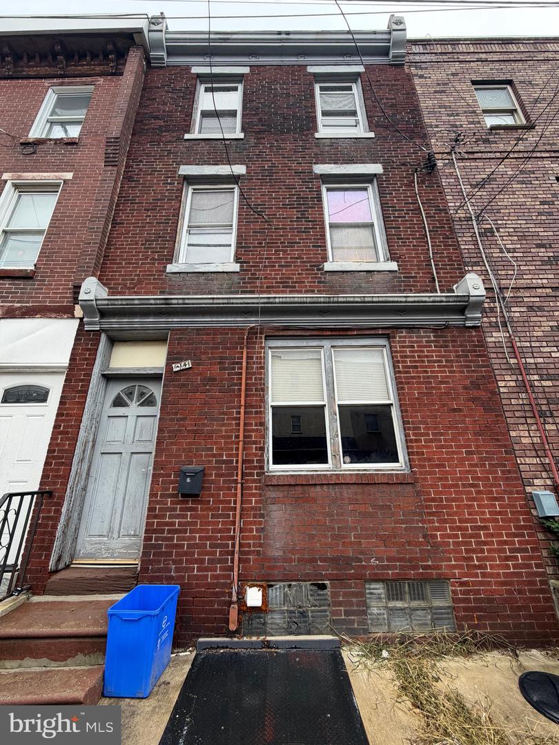 3141 Richmond St — photo