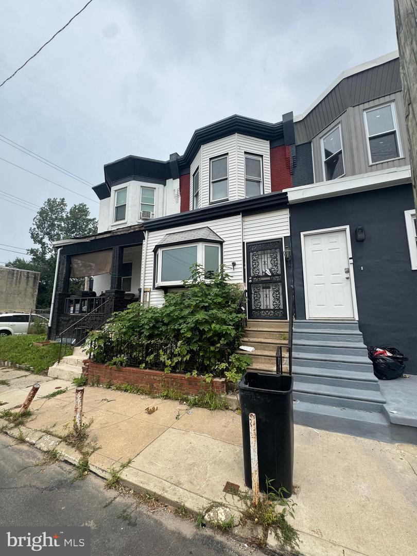 1203 S Peach St — photo