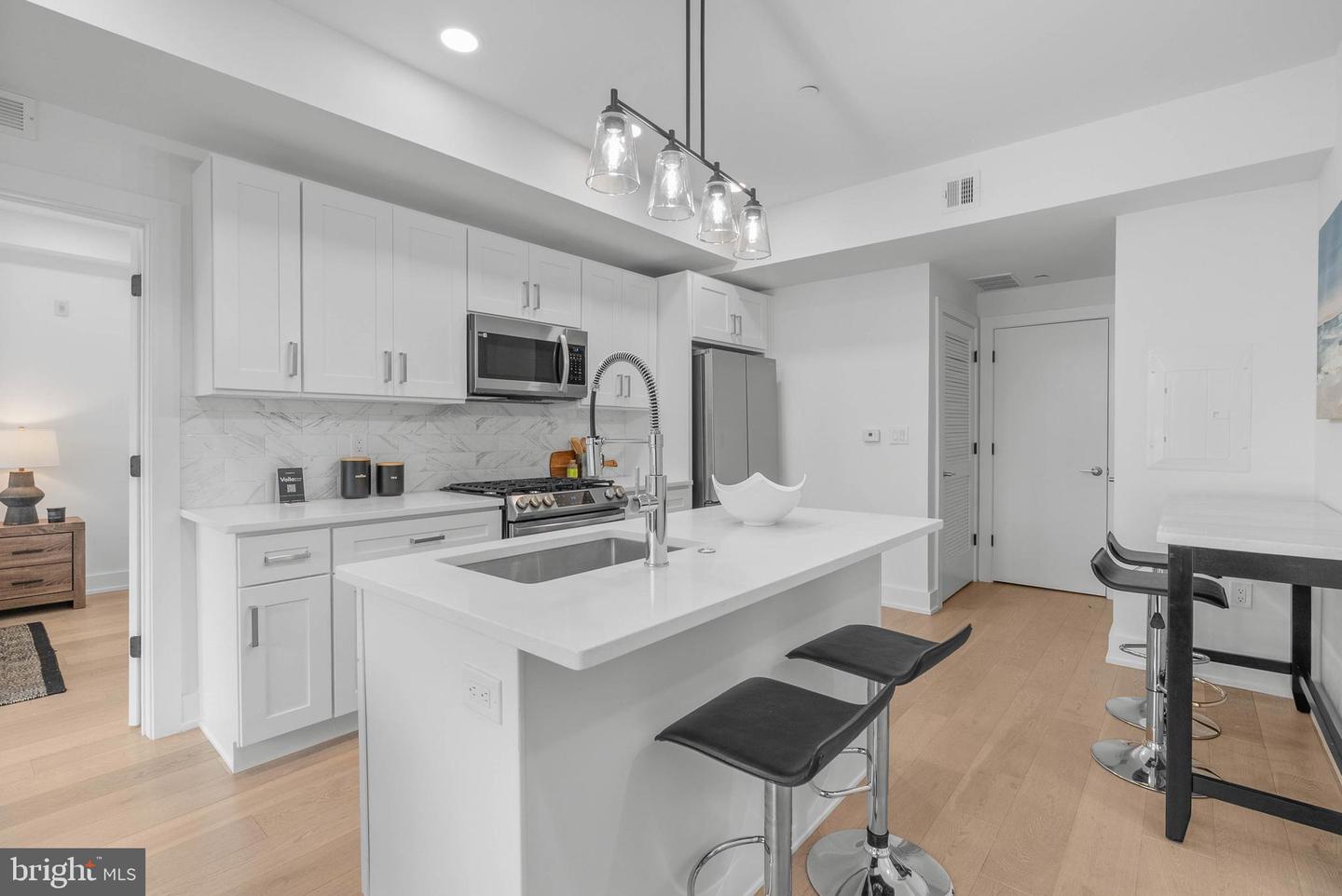 950 N 2nd St #Unit 3C — photo