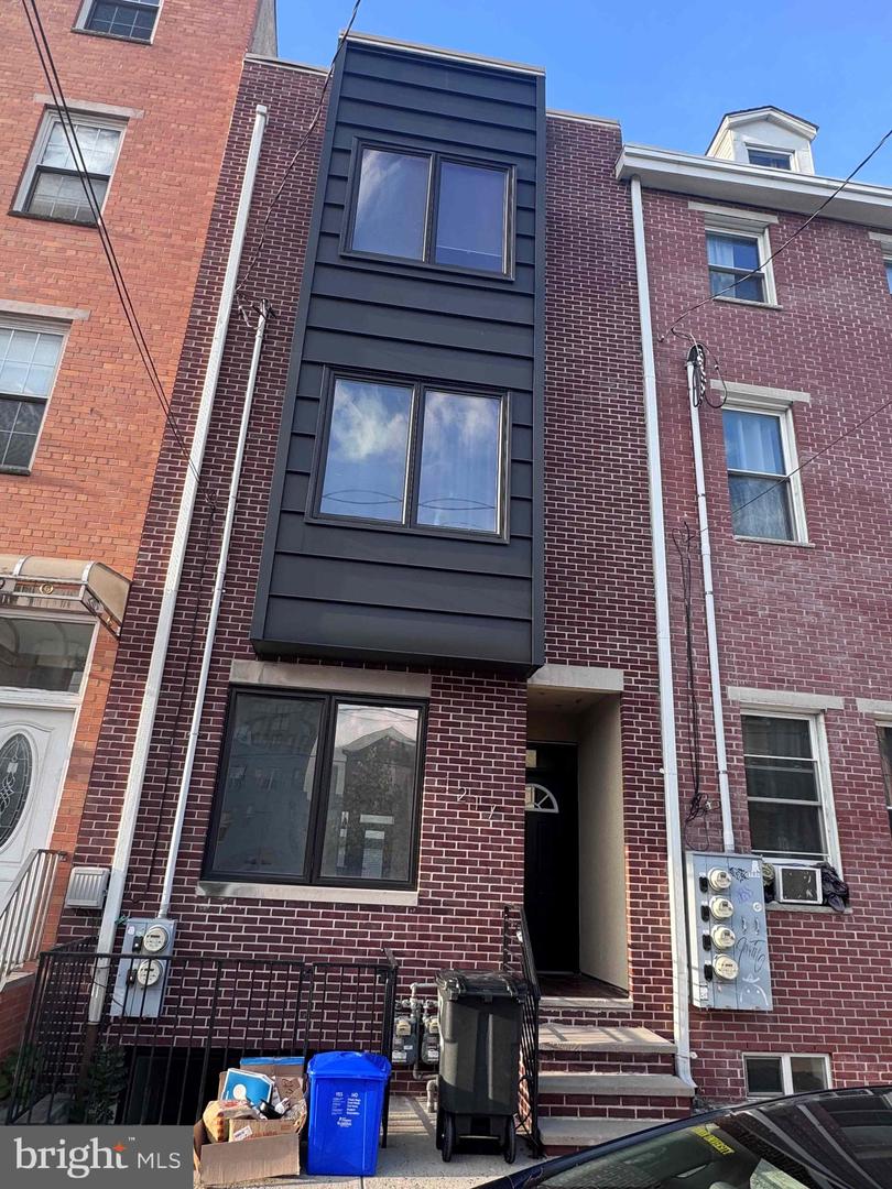 1217 Green St #B — photo