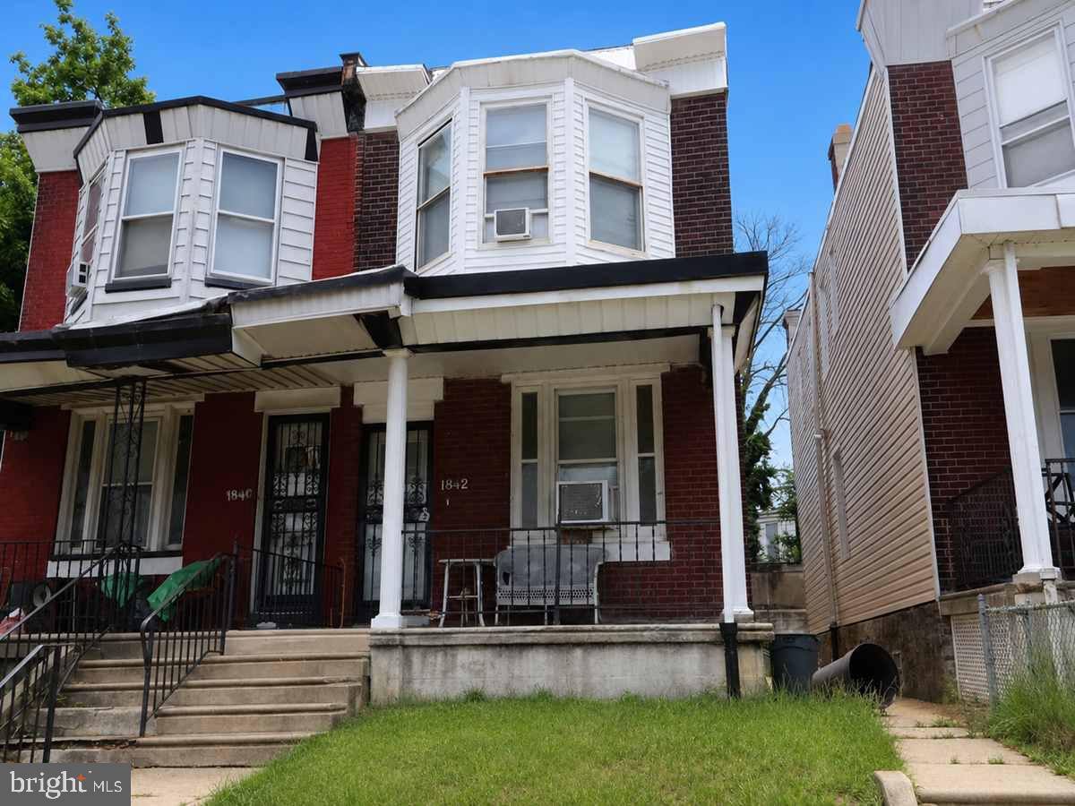 1842 W Godfrey Ave — photo