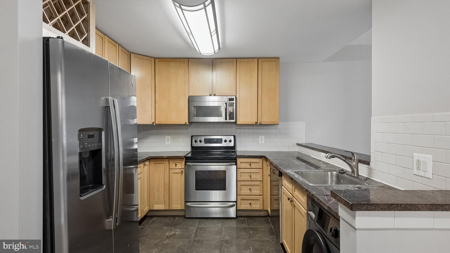 111 S 15th St #1508 — photo