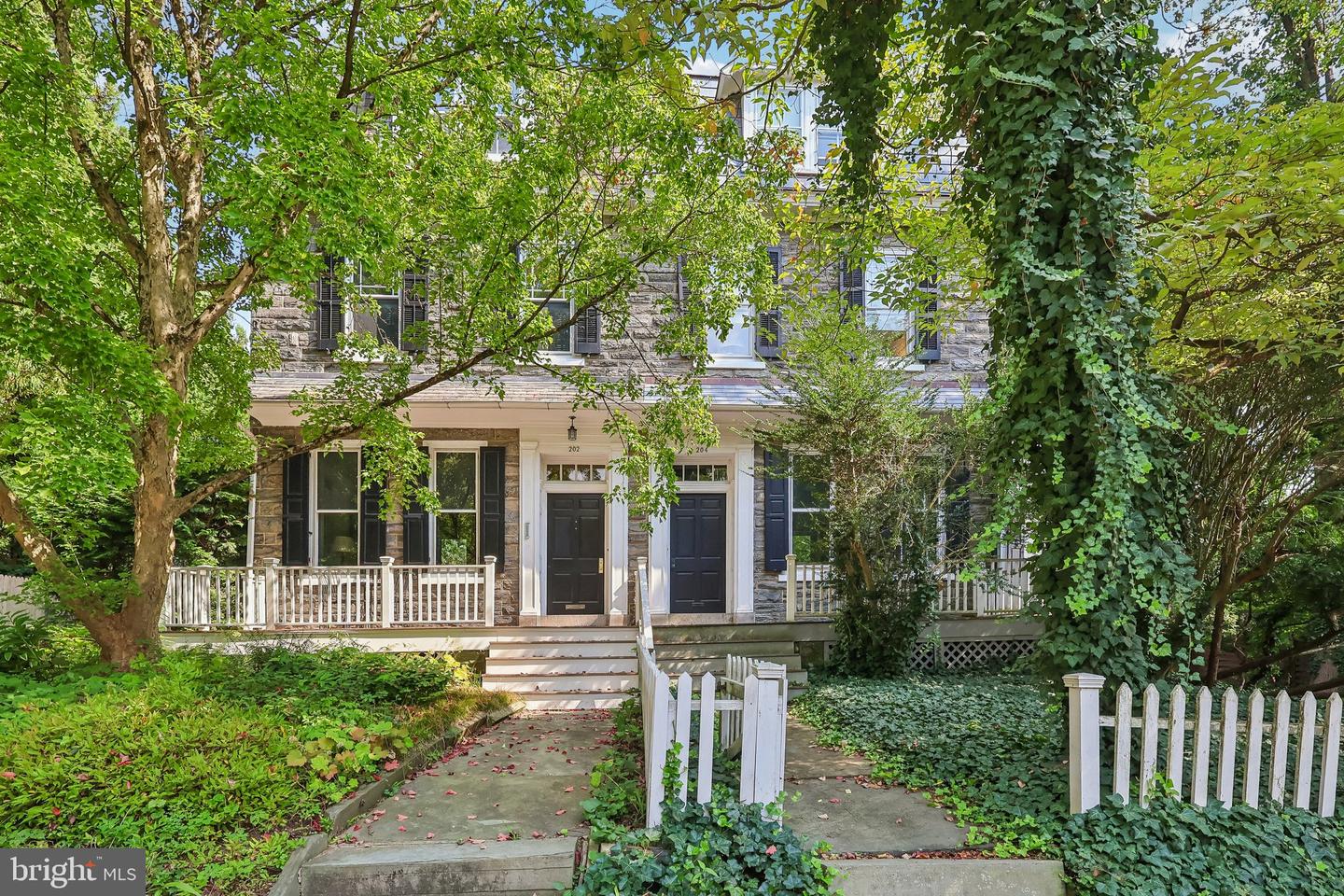 202 W Chestnut Hill Ave — photo