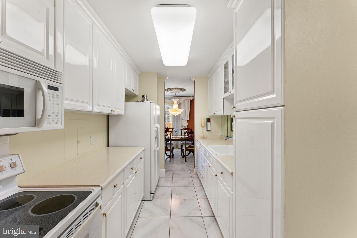 1901 John F Kennedy Blvd #2409-10 — photo