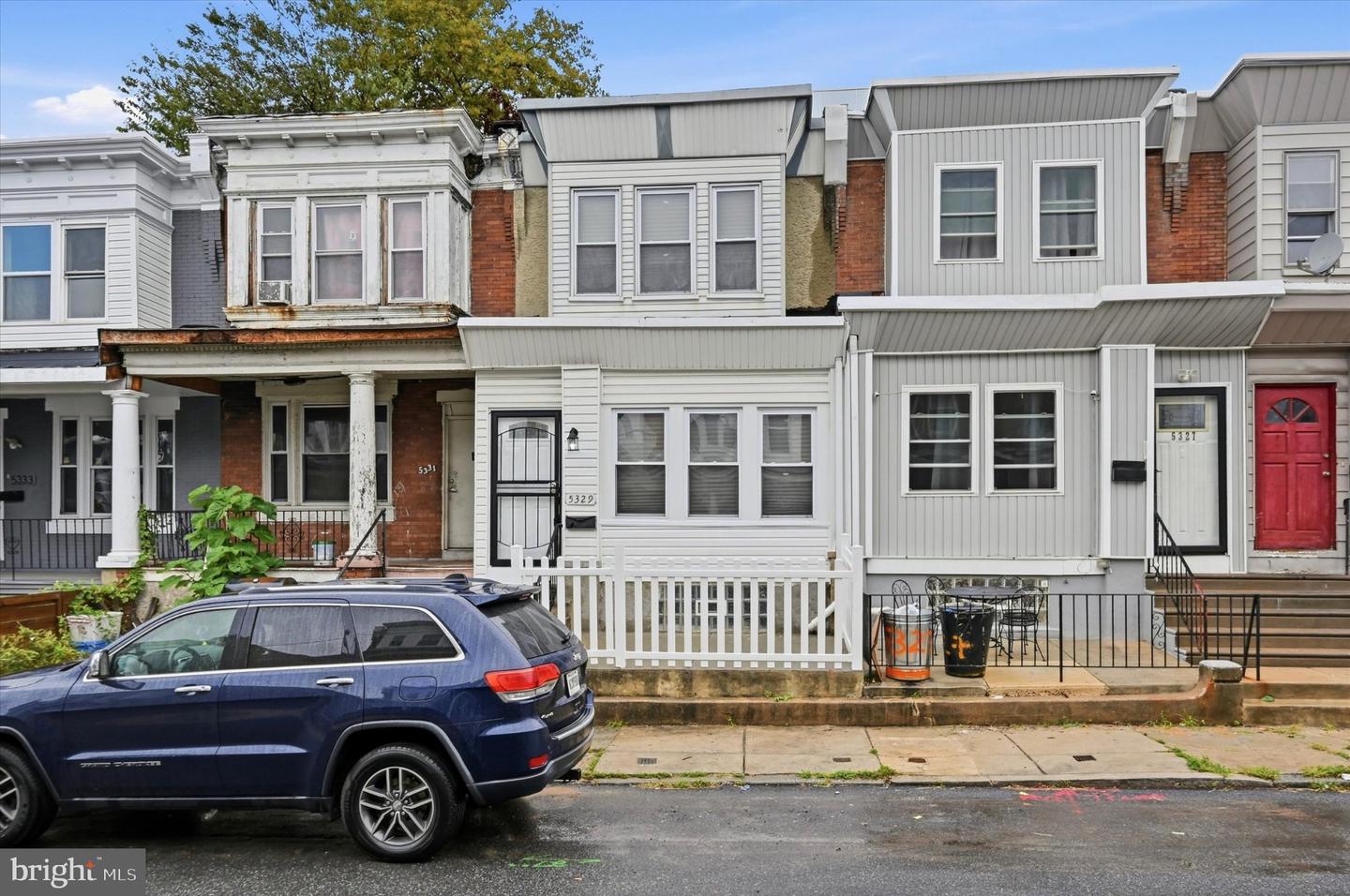 5329 Malcolm St — photo