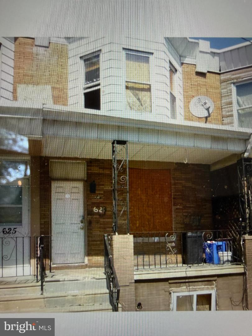 627 E Wensley St — photo