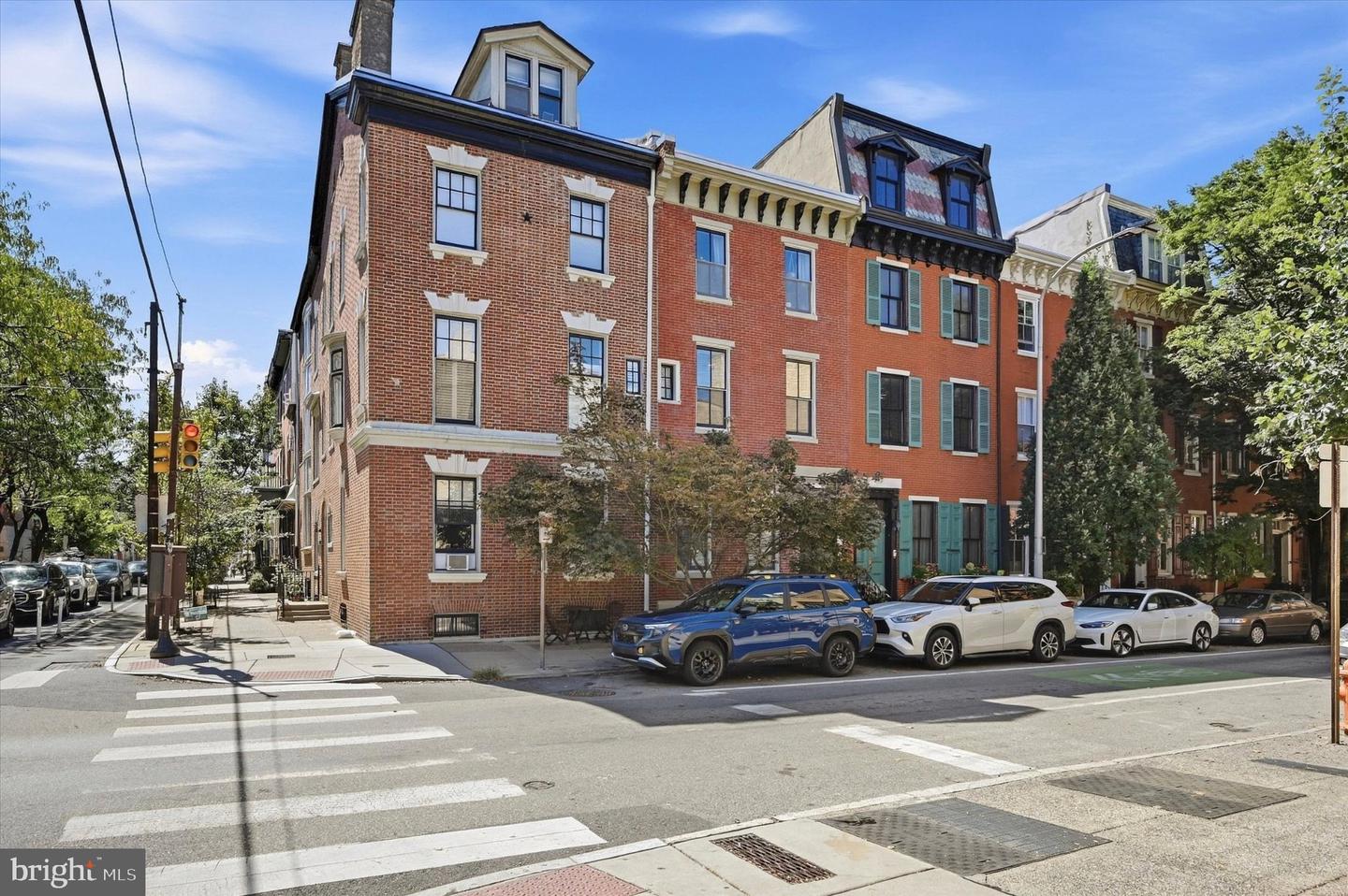 2200 Pine St #102 — photo