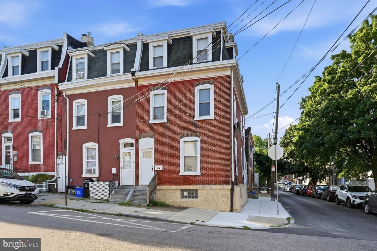 114 W Salaignac St — photo