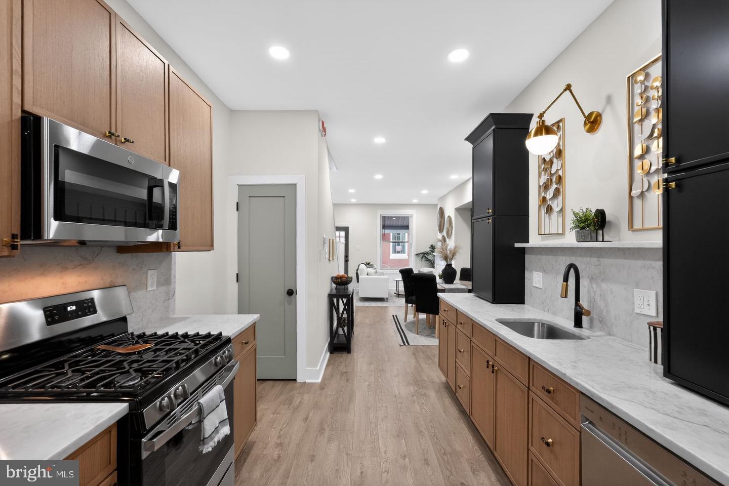 1331 S May St — photo