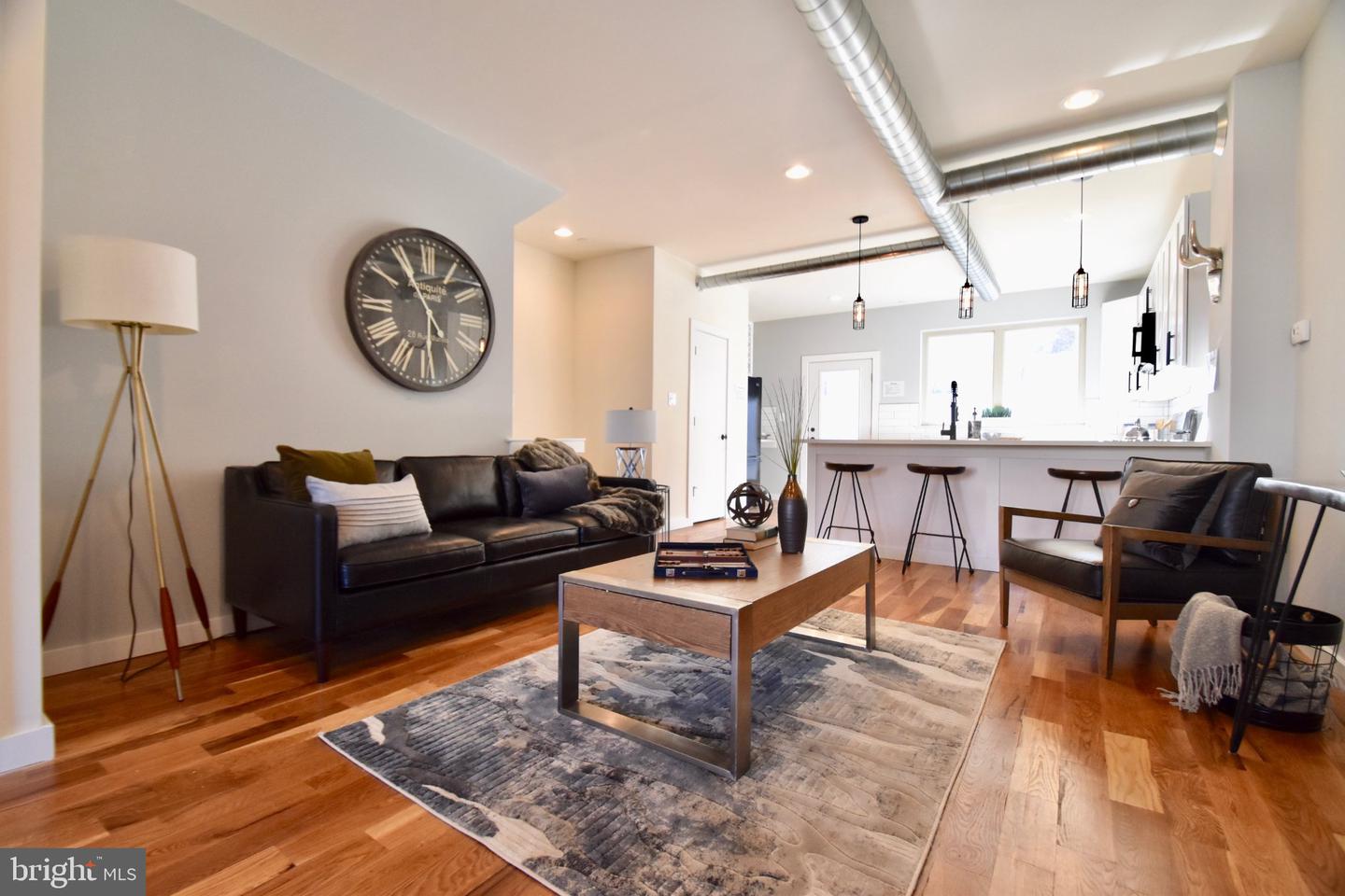2068 Boston St E #1 — photo