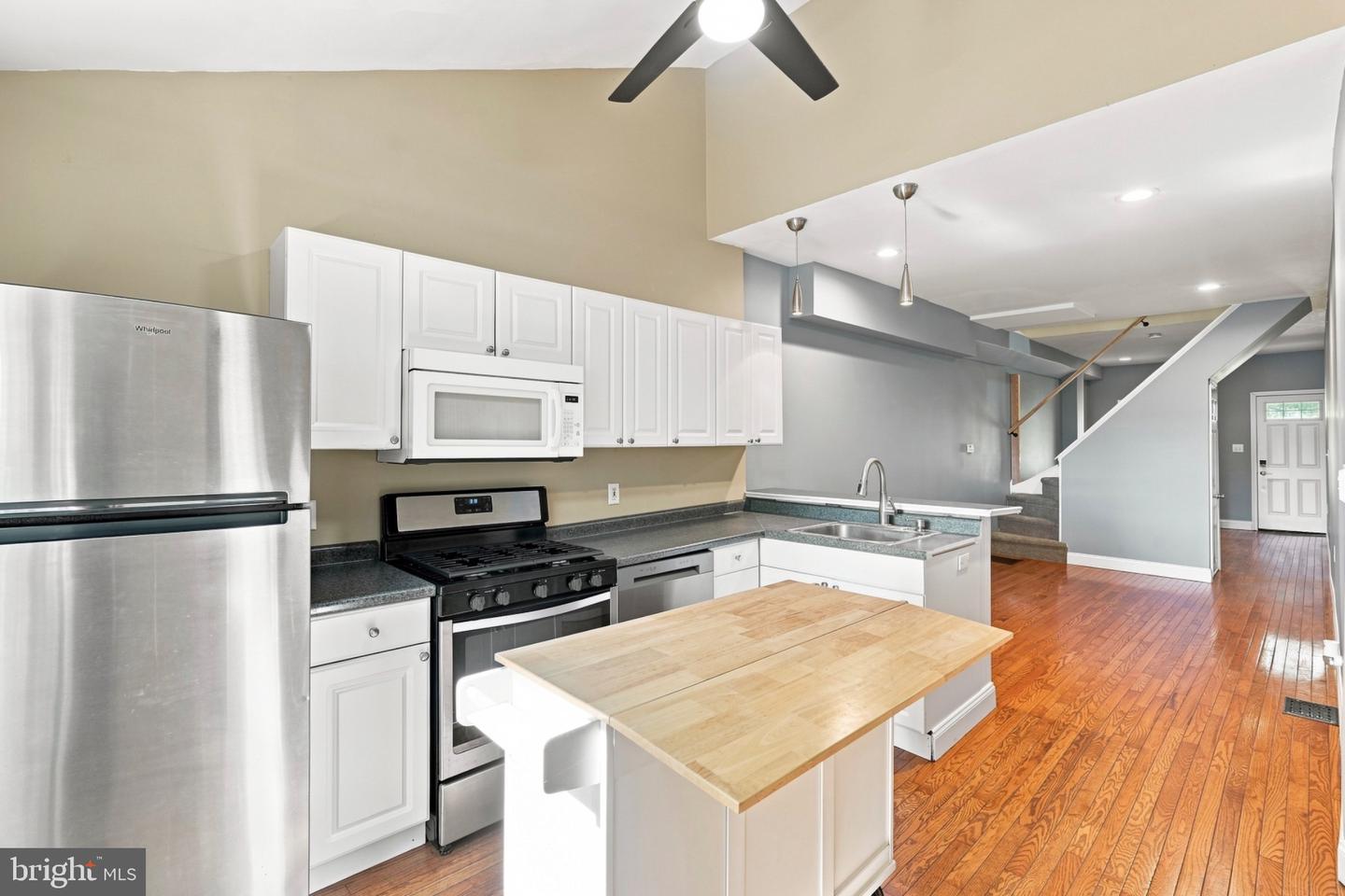 4830 Smick St — photo