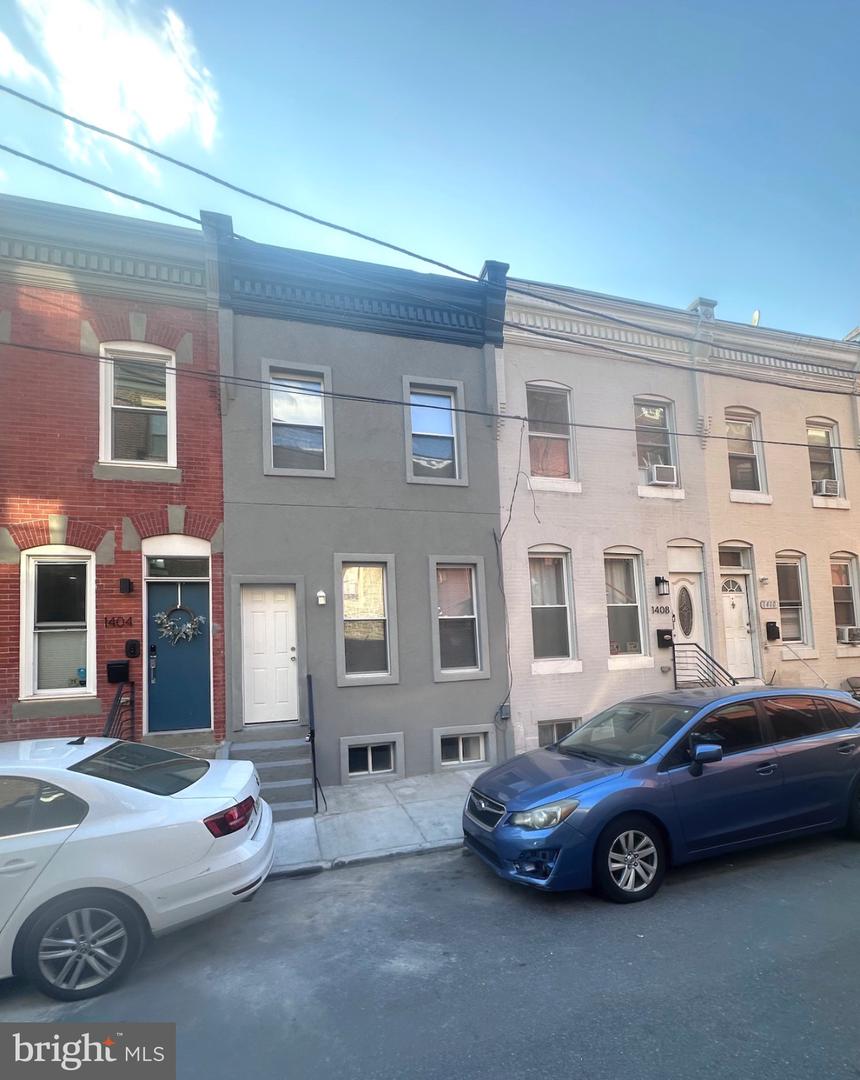 1406 Newkirk St N — photo