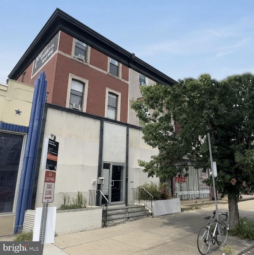 1170 S Broad St — photo