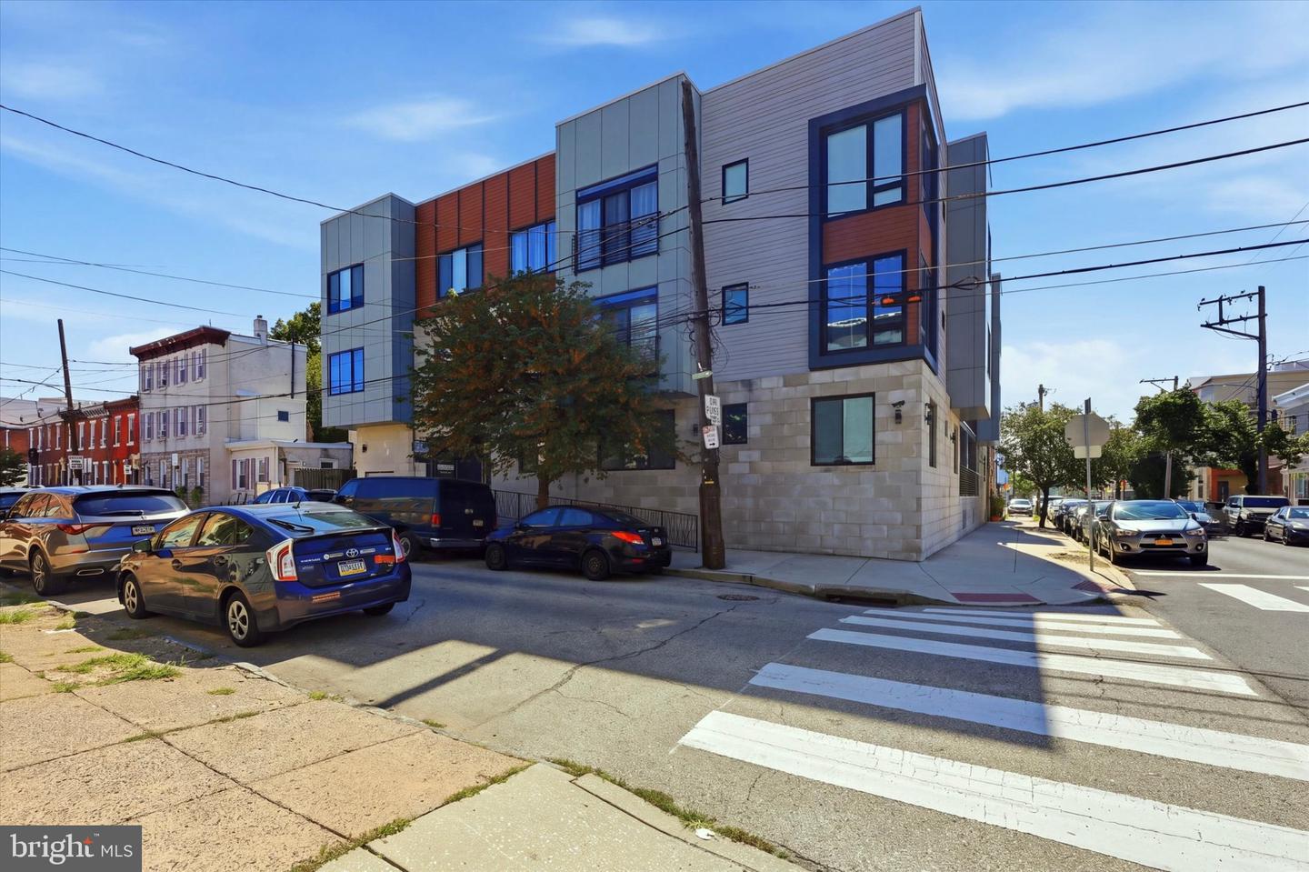 700 Moyer St #202 — photo