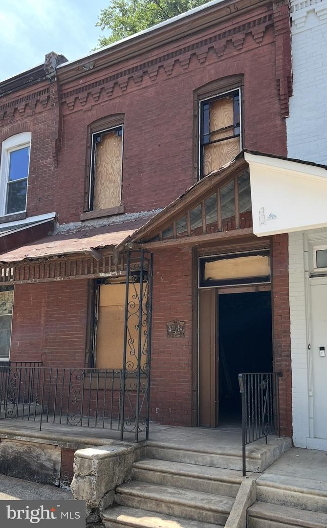 3344 N. Smedley — photo